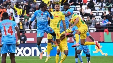 جدل في كأس الأمم الأفريقية حيث يتم إرسال الحكم إلى شاشته… لكن لا يمكنه احتساب ركلة جزاء لأن تقنية VAR تتوقف عن العمل بشكل هزلي!