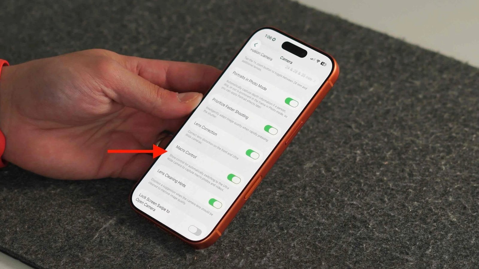 إعدادات وميزات في آيفون لم تكن تعلم بوجودها (فيديو) 4 Macro 1 edited scaled