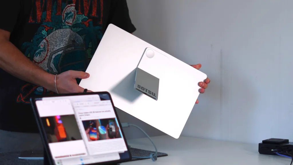 مراجعة: لماذا Sotsu FlipAction هي شاشتي الثانية المفضلة الجديدة لأجهزة iPad Pro (و Mac) 2 Sotsu Rear 2