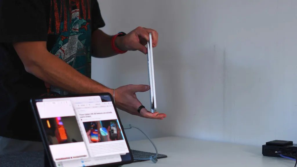 مراجعة: لماذا Sotsu FlipAction هي شاشتي الثانية المفضلة الجديدة لأجهزة iPad Pro (و Mac) 3 Sotsu side