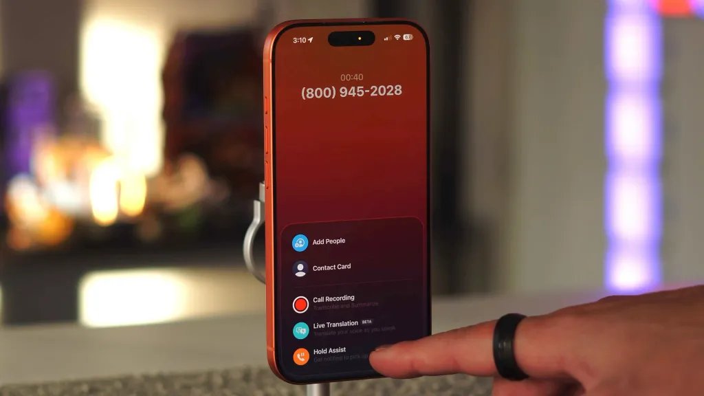 هذه الميزات المخفية في iOS 26 مفيدة بالفعل (فيديو) 9 hold assist