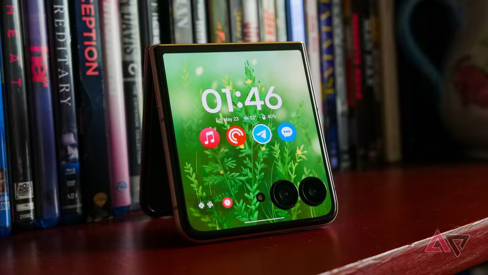 moto razr ultra review 6