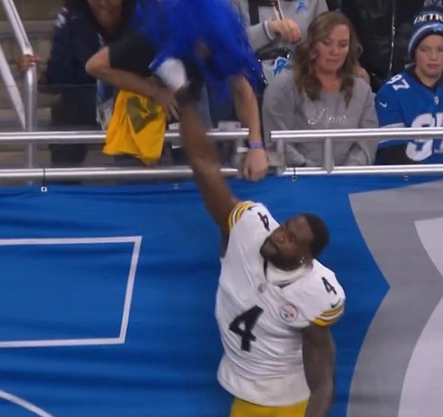 يحكم ضابط الاستئناف على حظر DK Metcalf لمباراتين في قرار محتمل بقيمة 45 مليون دولار لنجم ستيلرز