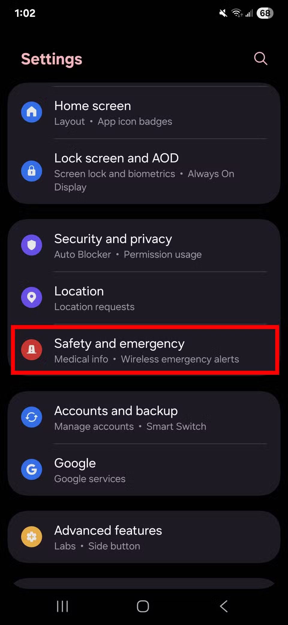 كيفية العثور على Aiags وأجهزة تتبع البلوتوث الأخرى باستخدام هاتف Android الخاص بك 4 samsung oneui7 android 15 safety and emergency