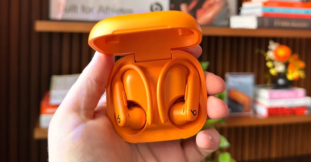 أصدرت Apple تحديثًا جديدًا للبرنامج الثابت Powerbeats Pro 2 أصدرت Apple تحديثًا جديدًا للبرنامج الثابت Powerbeats Pro 2