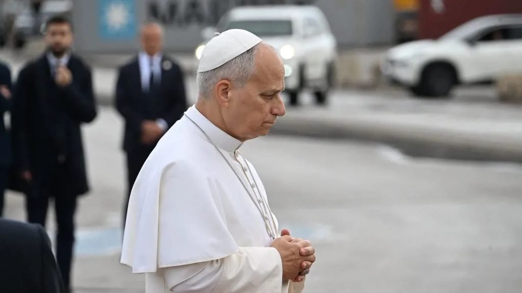 البابا لاوون الرابع عشر يختتم زيارته للبنان برسالة سلام البابا لاوون الرابع عشر يختتم زيارته للبنان برسالة سلام