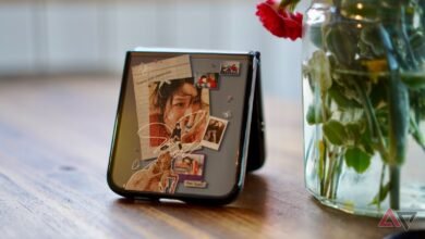 بمجرد أن كانت وسيلة للتحايل، أثبتت الهواتف القابلة للطي أخيرًا قيمتها