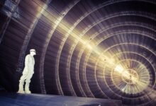 يقوم الفيزيائيون بتضييق الشبكة حول النيوترينو العقيم بعيد المنال