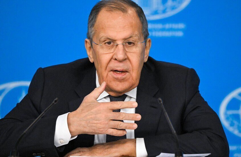 صورة مميزة: لافروف يحقق أمنية طفلين بمناسبة العام الجديد