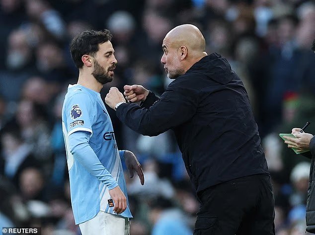 صورة توضيحية - Outofcontract XI Man City could lose TWO Treble winners, Liverpool face big decisions in defence and superstar forward who could have Premier League clubs on red ale