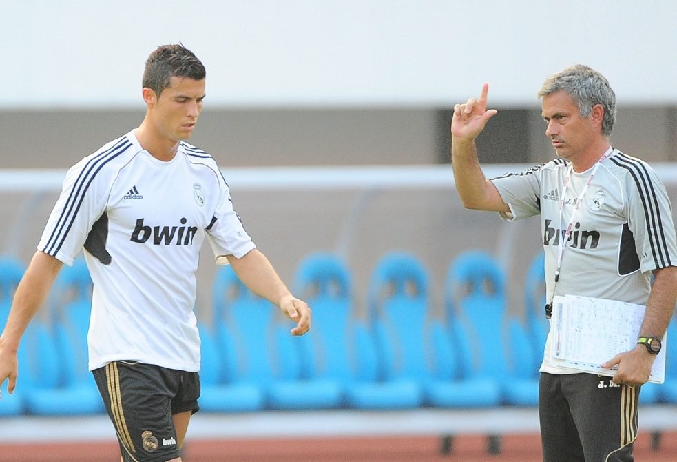 مودريتش مورينيو تسبب في بكاء رونالدو بحجرة ملابس ريال مدريد