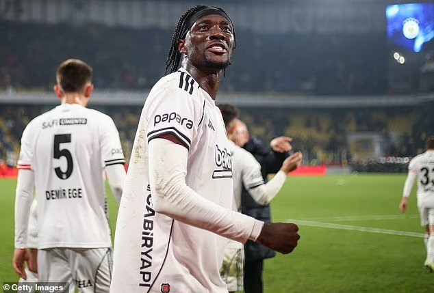 نافذة النقل توتنهام يرفض عرض الإعارة لرادو دراجوسين، واثنين من المهاجمين على رادار أستون فيلا ومحاولة إيفرتون لتأمين صفقة جديدة للنجم الذي يهم ميلان