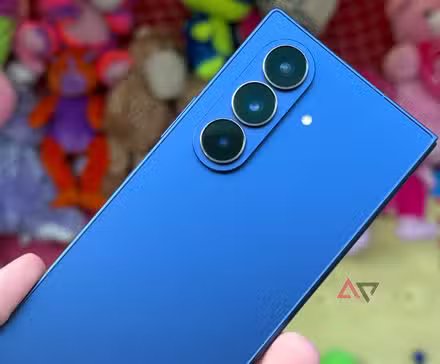 لقد استخدمت Samsung Galaxy S25 Ultra وGalaxy Z Fold 7؛ لهذا السبب ستدفع أكثر 1 1768302045 188 img 1090