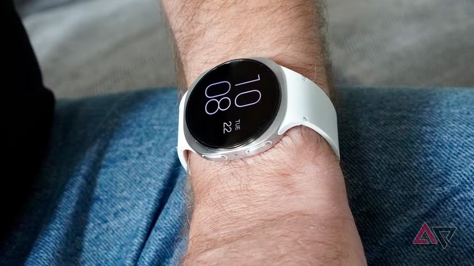 galaxy watch 8 wrist side