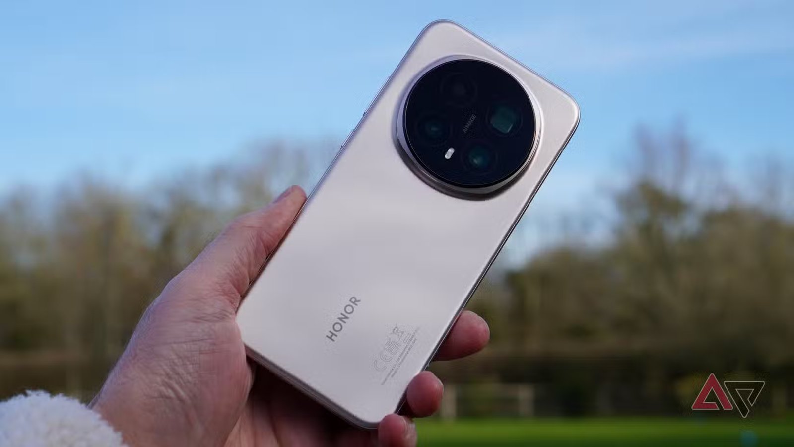 honor magic8 pro hand