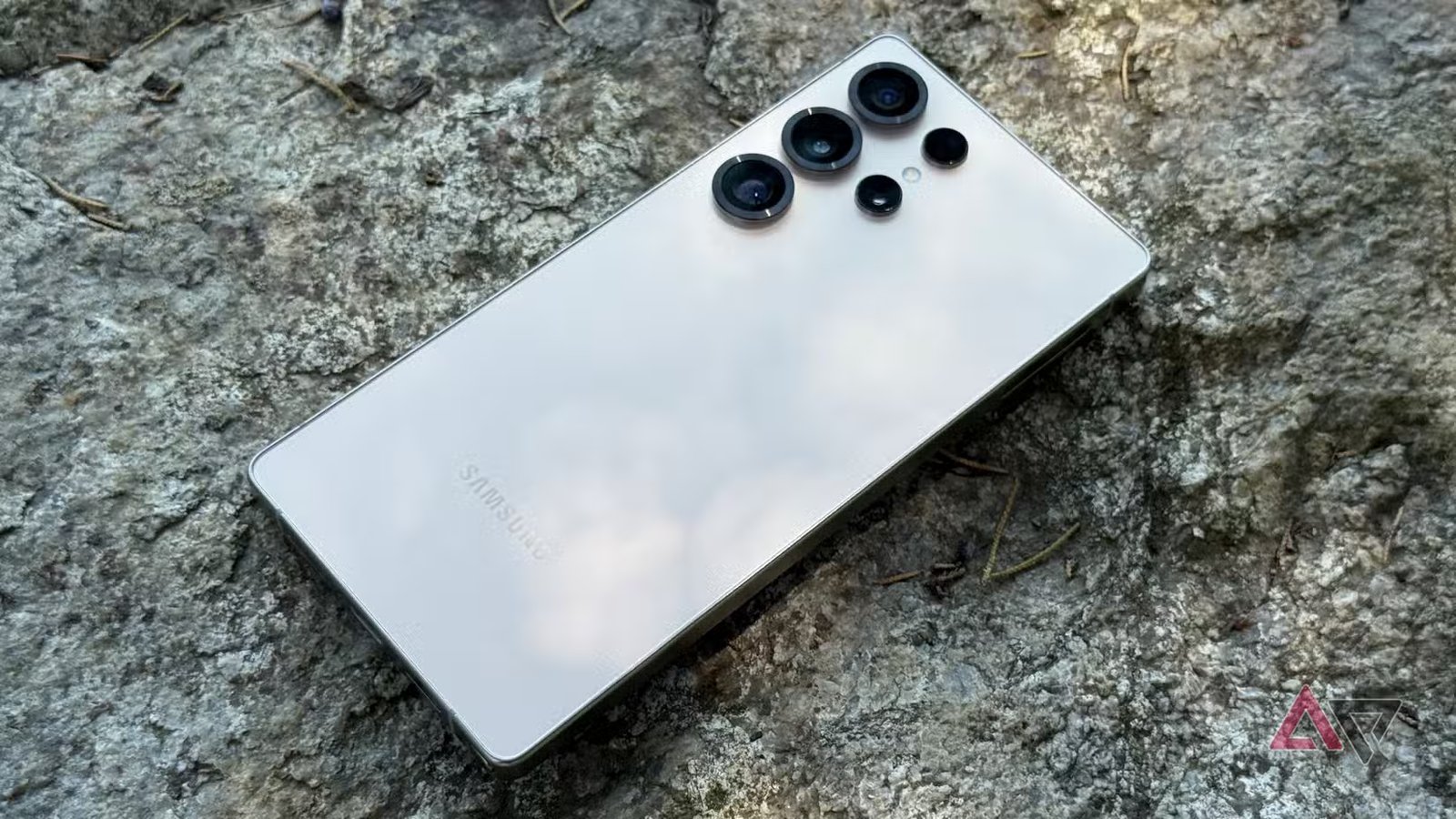 لم يبهرني هاتف Samsung Galaxy S25 Ultra وبعد عام واحد، أصبح هذا الأمر أقل أهمية 4 img 0501