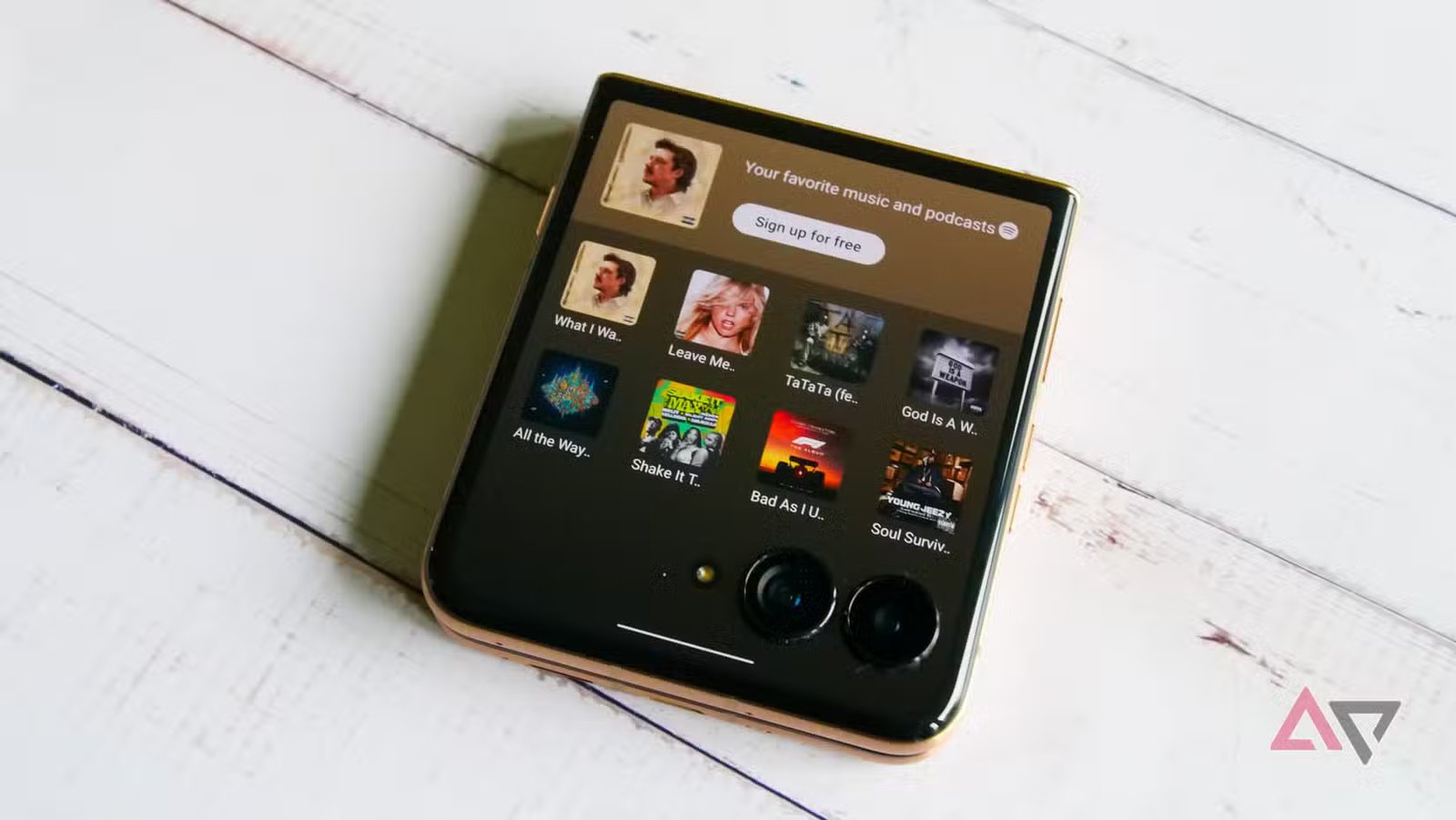 moto razr ultra review 5