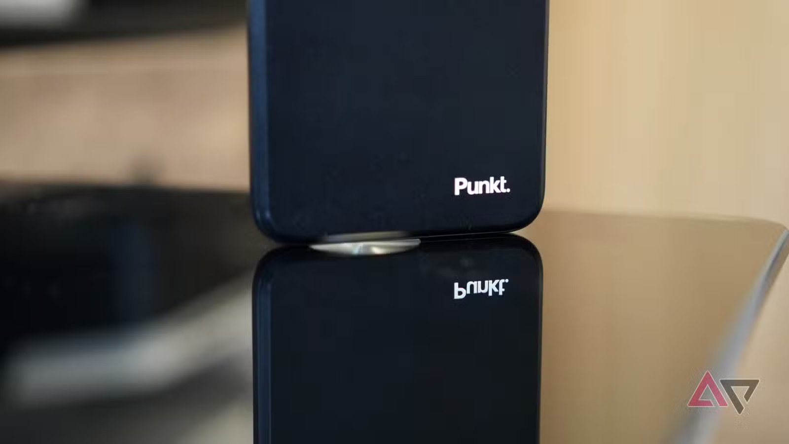 punkt reflection logo
