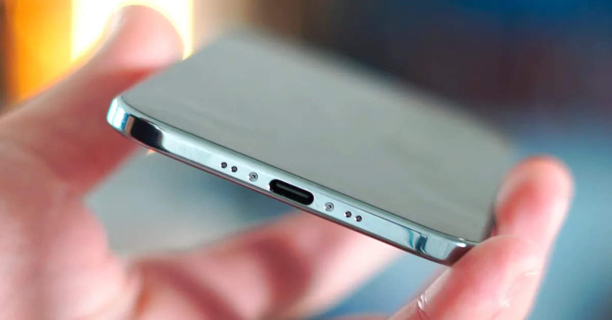 أنا أحب iPhone Air، لكن أمرين منعني من الالتزام