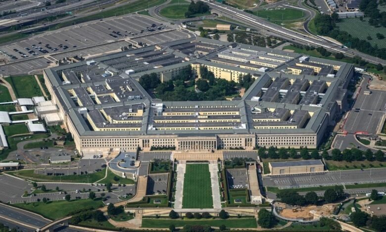 ارتفاع طلبات البيتزا بالقرب من البنتاغون يثير تكهنات بنشاط عسكري محتمل 10 ارتفاع طلبات البيتزا بالقرب من البنتاغون يثير تكهنات بنشاط عسكري محتمل