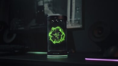 الإنترنت يكره رفيق Razer الفظيع الذي يعمل بالذكاء الاصطناعي، ولكن لجميع الأسباب الخاطئة