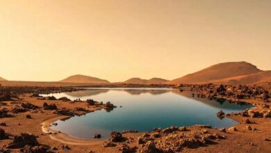 العلماء يحلون لغز مياه المريخ بطبقة رقيقة من الجليد