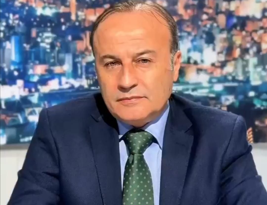 العميد شحادة تاريخكم تزلُّف