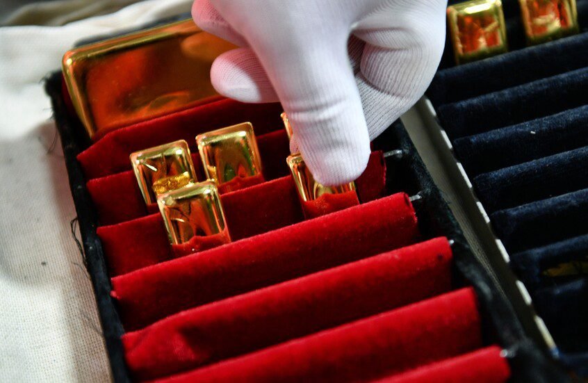 صعود قياسي للذهب والفضة