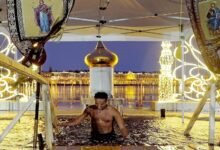 عيد الغطاس في روسيا.. بين القدسية والتقاليد (صور)