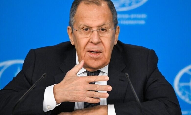 لافروف يحقق أمنية طفلين بمناسبة العام الجديد 4 لافروف يحقق أمنية طفلين بمناسبة العام الجديد