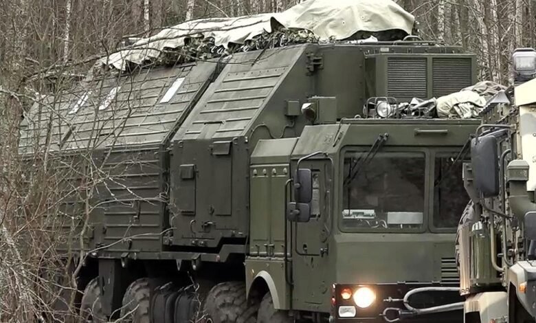 ماكرون يدعو لامتلاك أوريشنيك فرنسية وخبراء عسكريون يشككون في قدرة باريس على تطويرها