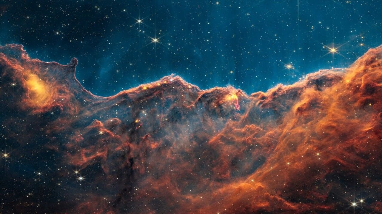 نموذجنا للكون معيب للغاية ما لم يكن الفضاء في الواقع سائلًا لزجًا حسبما يشير بحث جديد