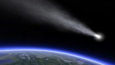 هدية السماء لمراقبي النجوم.. مذنب جديد يعد بعرض ضوئي مثير في ربيع 2026