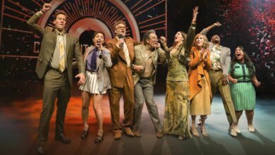 يشيد Eddy Cue بـ العام القياسي لخدمات Apple، بما في ذلك التلفزيون والموسيقى والمزيد