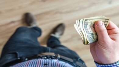 يصل إلى 17 دولارًا للساعة.. 88 ولاية ومدينة ومقاطعة تتجه لرفع الحد الأدنى للأجور
