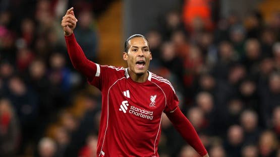 فان دايك يطالب المحللين بالحذر أثناء انتقاد اللاعبين