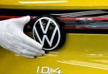 “فولكس فاغن” تعتزم خفض نفقاتها بنسبة 20%