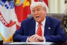 ترامب يتحدى المحكمة العليا: رسوم جمركية أعلى ونهج تجاري أكثر صرامة ترامب يتحدى المحكمة العليا: رسوم جمركية أعلى ونهج تجاري أكثر صرامة