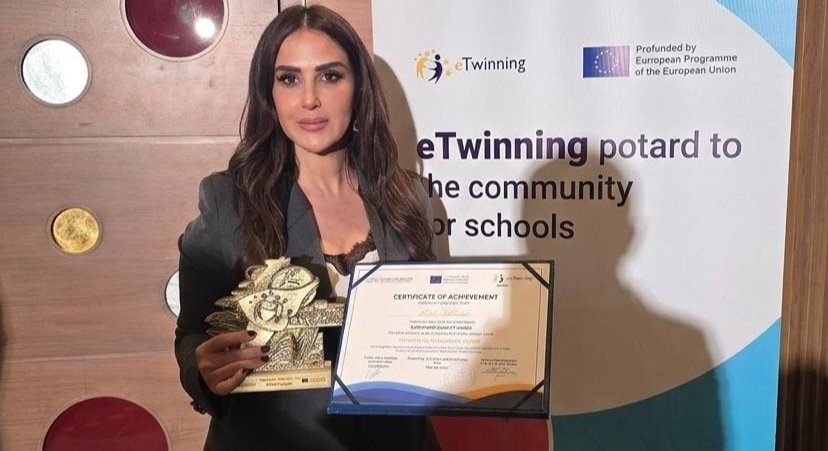 الأستاذة مهى شحادة تحصد “جائزة الجودة الأوروبية والوطنية” في احتفالية eTwinning لعام 2026 الأستاذة مهى شحادة تحصد “جائزة الجودة الأوروبية والوطنية” في احتفالية eTwinning لعام 2026