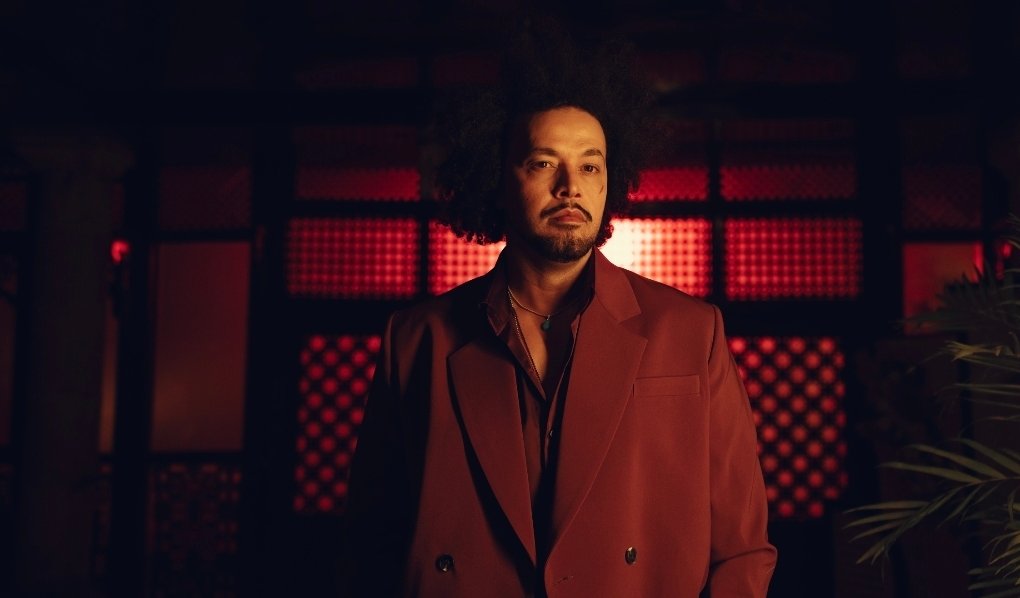 صورة مميزة: عبد الفتاح الجريني يطلق ألبوم “جريني 2.6” ويحقق انطلاقة قوية على منصات الاستماع