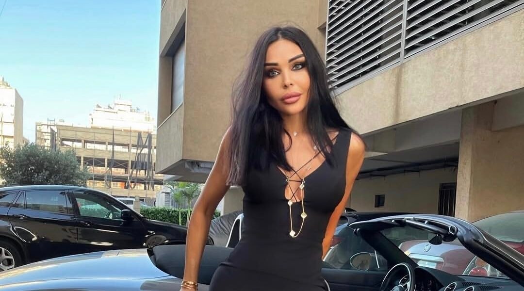 الطبيبة اللبنانية جِنان رضا تجمع بين الطب والفن وتلفت الأنظار بإبداعاتها التشكيلية - صورة مميزة صورة مميزة: الطبيبة اللبنانية جِنان رضا تجمع بين الطب والفن وتلفت الأنظار بإبداعاتها التشكيلية