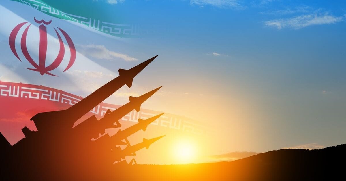 الحرس الثوري يضع الوساطات أمام اختبار لإعادة فتح مضيق هرمز