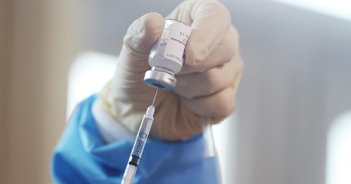الموافقة التنظيمية تتيح طرح لقاحات كوفيد 2026-2027 للفئات المحددة
