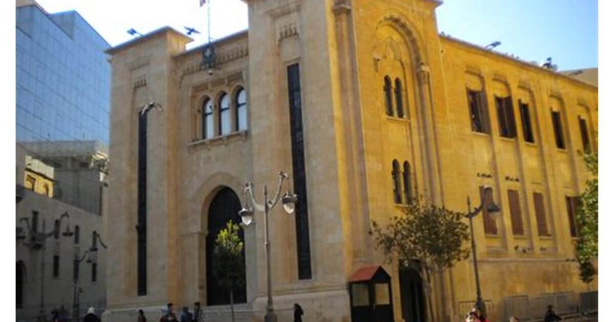 تصعيد عسكري إسرائيلي في الجنوب وتضامن بابوي مع مسيحيي الشرق: بيروت تترقب رفع حظر الطيران الأمريكي واستحقاقات قانون الإعلام الجديد