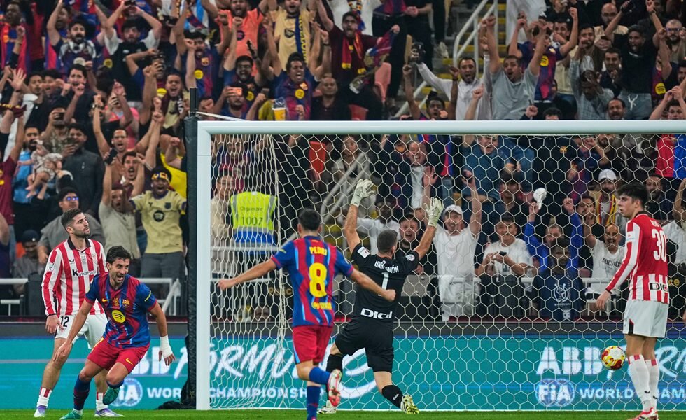 برشلونة يكتسح بلباو ويبلغ نهائي كأس السوبر الإسباني ()
