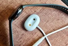 اعتقدت أن شاحن Pixel Watch 4 كان فاشلاً حتى أثبت خطأي