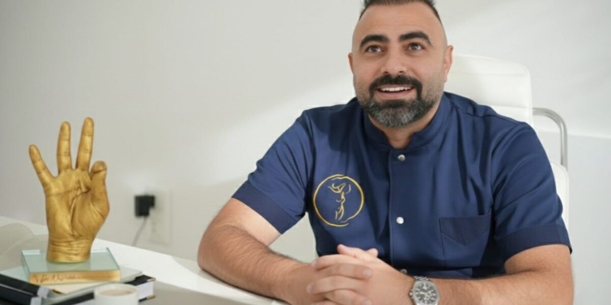 الدكتور حسن ناصرالدين يوضح دور نحت الذقن في إبراز ملامح الفك - صورة مميزة صورة مميزة: الدكتور حسن ناصرالدين يوضح دور نحت الذقن في إبراز ملامح الفك