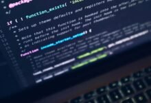 تحارب شركة Apple التجاوزات الحكومية الهائلة حيث تطالب الهند بكود مصدر iOS