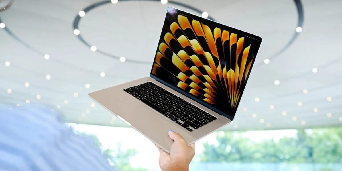 تعارض Dell وHP وLenovo اتجاه Apple بتصميمات جديدة لأجهزة الكمبيوتر المحمول - صورة مميزة صورة مميزة: تعارض Dell وHP وLenovo اتجاه Apple بتصميمات جديدة لأجهزة الكمبيوتر المحمول