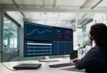 تعلن Dell عن شاشة ضخمة مقاس 52 بوصة بدقة 6K مزودة بتقنية Thunderbolt
